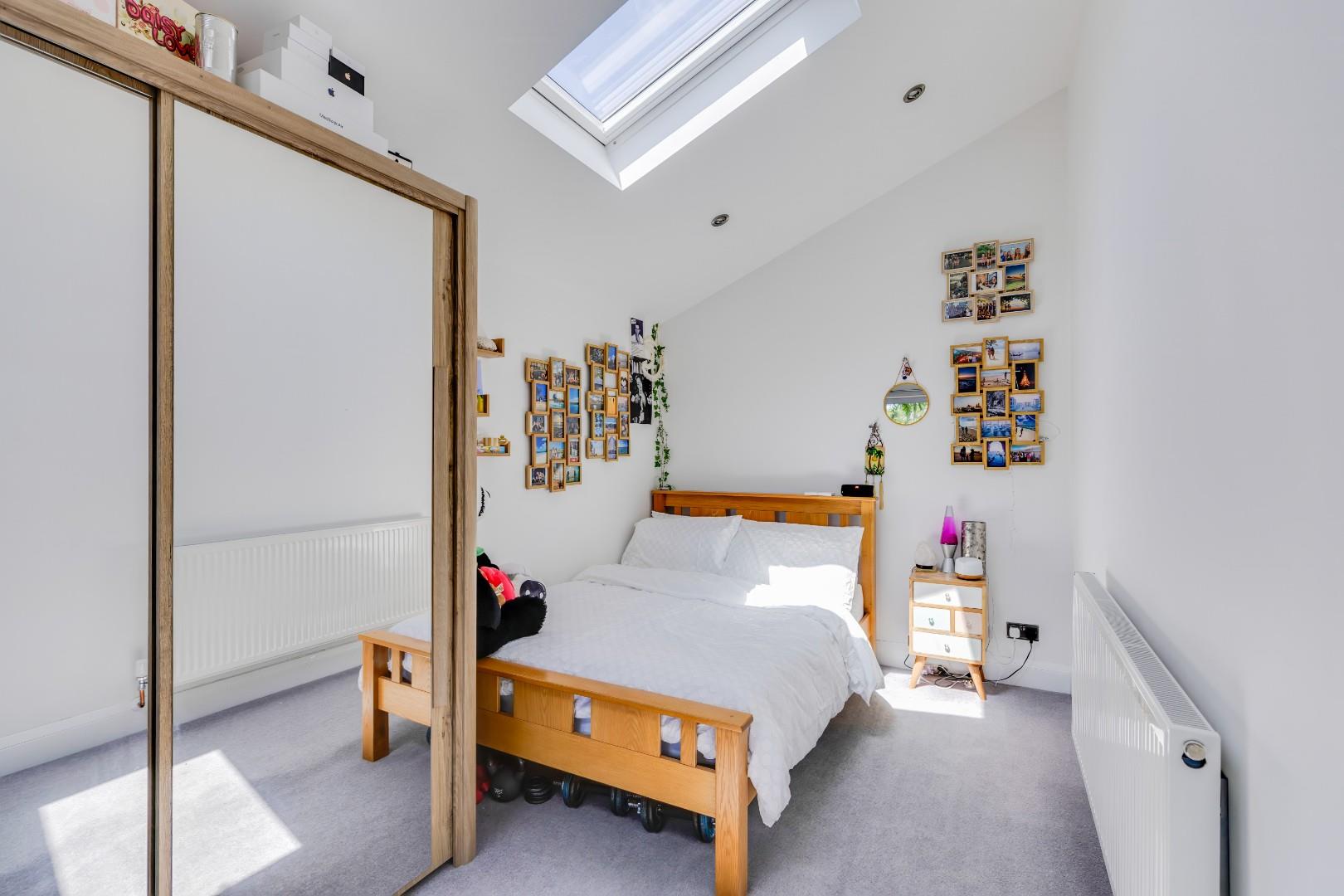 111 Fontygary Road, Rhoose, Barry, Vale Of Glamorgan, CF62 3DU